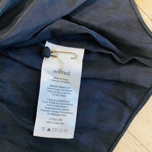 Aritzia Wilfred black tie blouse - Picture 9 of 11